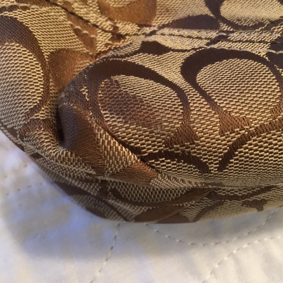 Coach purse - Picture 3 of 7